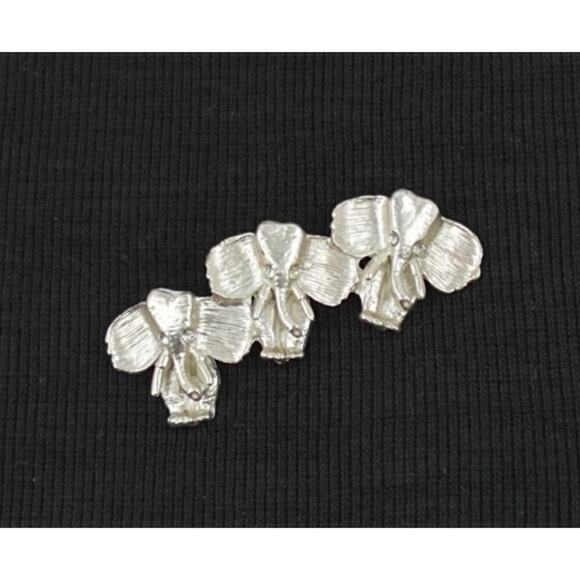 Elephant Brooch Silver-Tone Rhinestone Eye Novelty Pin - Picture 2 of 12